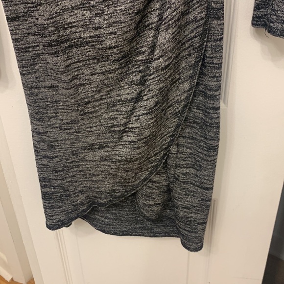 Aritizia heather grey touched stretchy dress - Picture 5 of 5